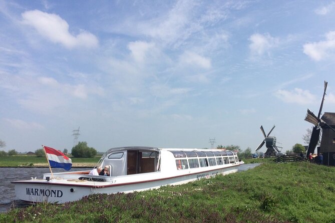 Windmill cruise through Warmond - The value of seeing the polders by boat
