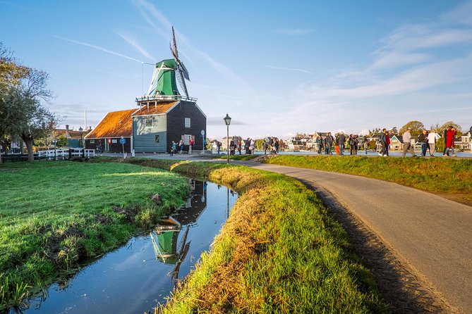 Windmill Tour from Amsterdam, Including Volendam & Marken - The all-inclusive option: is the upgrade worth it?