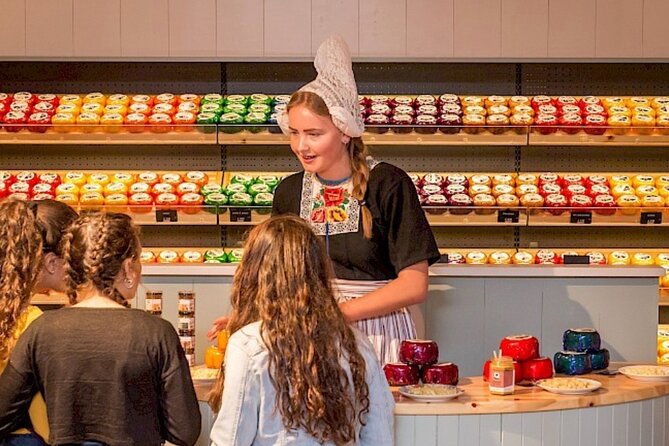 Windmills Country side tour Zaanse Schans-Cheesefactory-Volendam - How the four-hour schedule feels in practice