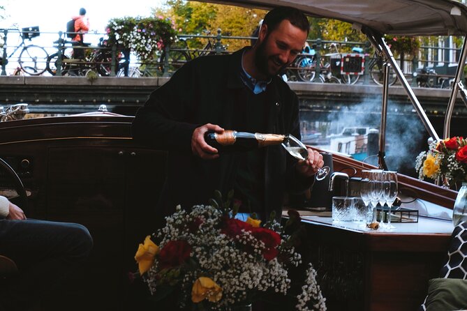 Winter Canal Cruise in Amsterdam - Starting at Keizersgracht 106
