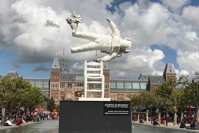 Your Own Amsterdam. A Random Adventure - St. Nicholas Basilica and the old waterfront