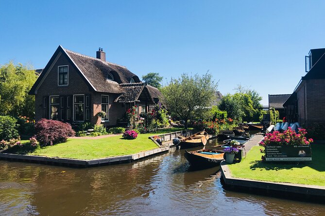 Zaanse Schans and Giethoorn Small-Group Tour with Hotel Pick-Up - Key points at a glance