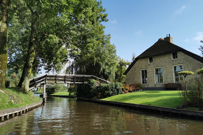 Zaanse Schans and Giethoorn Small-Group Tour with Hotel Pick-Up - Is $131.01 a fair price?