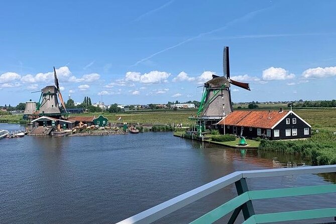 Zaanse Schans Giethoorn Private Tour from Amsterdam Canal Cruise - Why combine Zaanse Schans and Giethoorn?