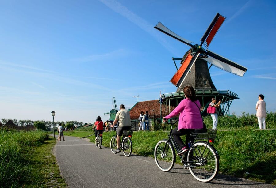 Zaanse Schans: Windmill & Museum Entry Ticket w/ Audio Guide - World of Windmills Museum