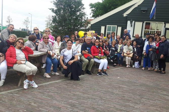 Zaanse Schans windmill tour with Italian guide - Tasting Gouda at Catharina Hoeve Cheese Farm