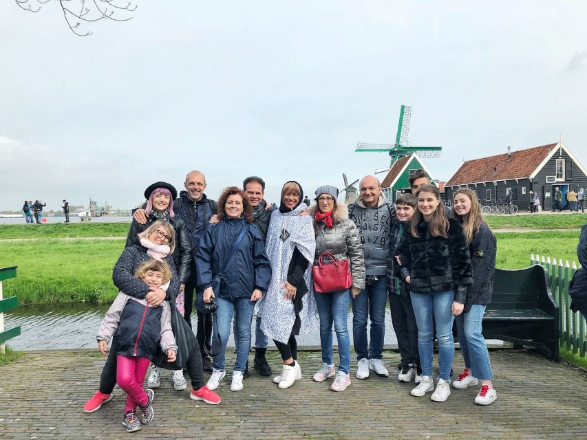 Zaanse Schans Windmills 4-Hour Tour in Italian - The Italian guides and small-group feel