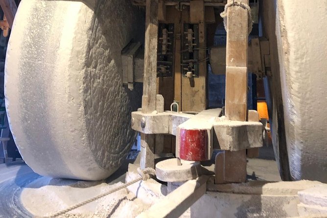 Zaanse Schans Windmills, cheese and clogs and Volendam tour from Amsterdam - Watching Dutch clogs take shape