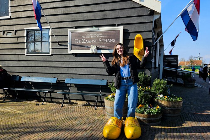Zaanse Schans Windmills, Cheese and Volendam Tour from Amsterdam - Transport, timing, and group comfort