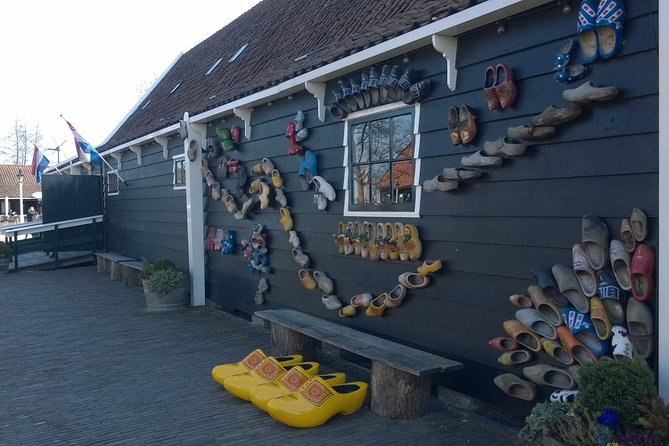 Zaanse Schans Windmills, Clogs and Dutch Cheese Small-Group Tour from Amsterdam - Cheese at Catharina Hoeve Cheese Farm