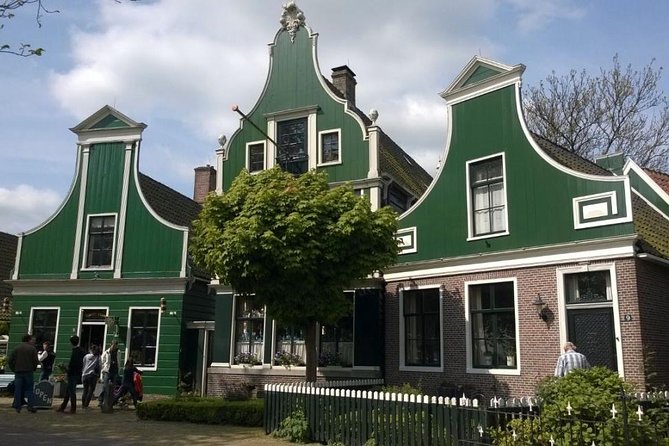 Zaanse Schans Windmills, Clogs and Dutch Cheese Small-Group Tour from Amsterdam - The guides can shape the whole experience