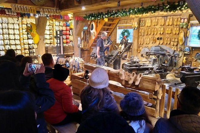 Zaanse Schans Windmills, Clogs and Dutch Cheese Small-Group Tour from Amsterdam - Two and a half hours around Zaanse Schans