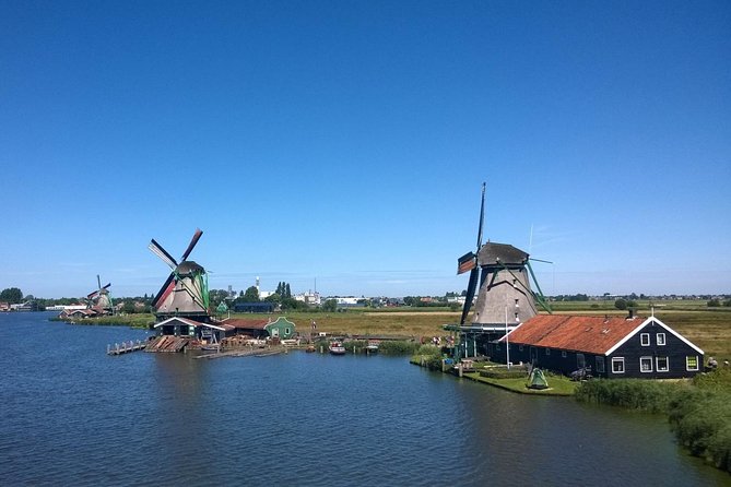 Zaanse Schans Windmills Private Tour from Amsterdam Airport - Is $186.45 per person a fair price?